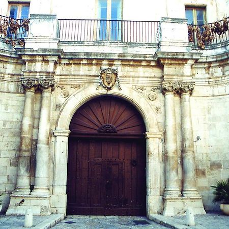 Palazzo Moccia Hotel Rutigliano Exterior foto